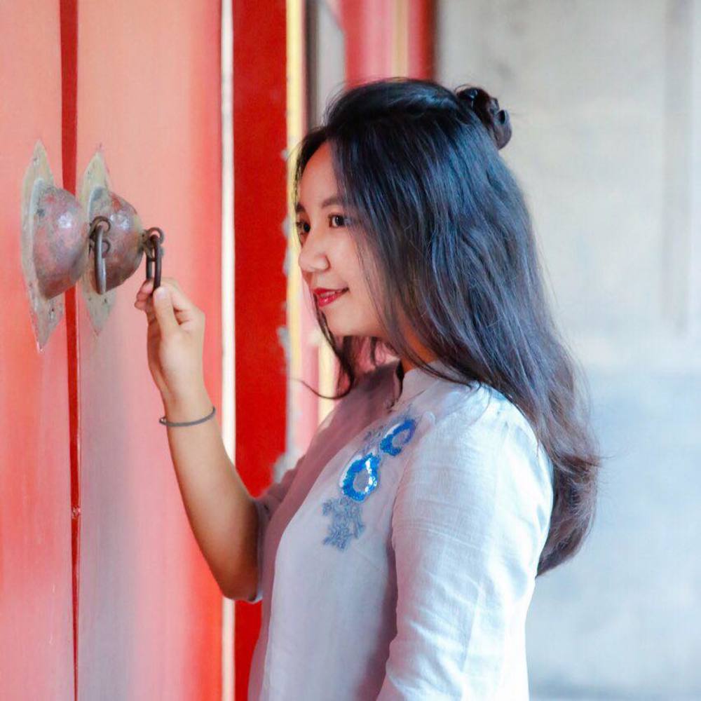 Meet your Posher, Jacy